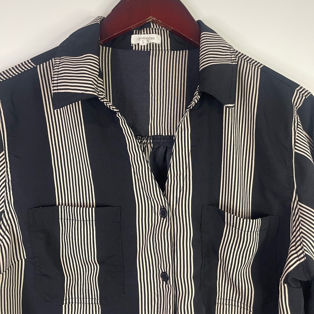 Maurices‎ Black and White Striped Button-Down Shirt - Picture 5 of 9